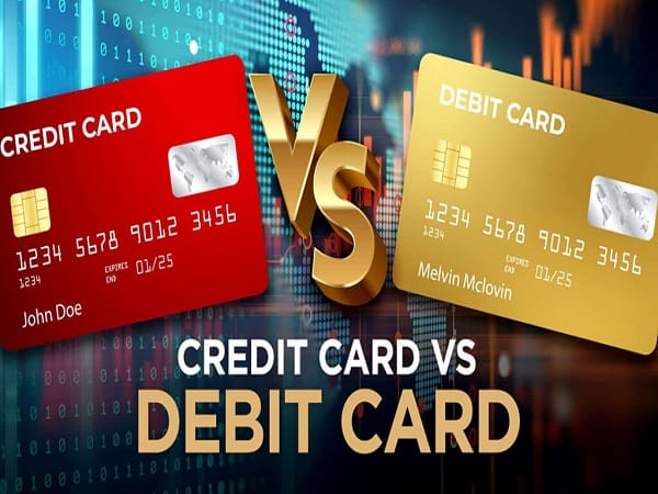 So sánh thẻ tín dụng và thẻ ghi nợ chi tiết nhất