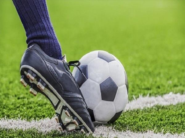 Cách sút bóng mạnh và chính xác