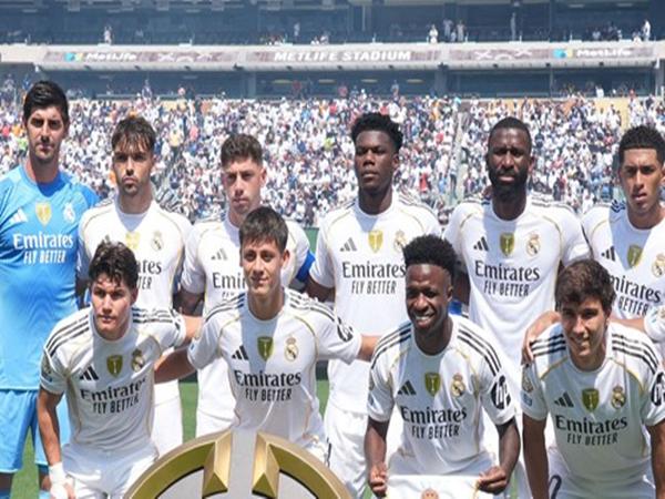 Danh sách đội hình Real Madrid huyền thoại có những ai?